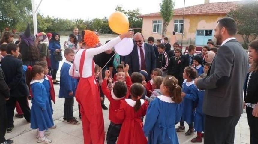 Sungurlu Myo &Ouml;ğrencileri K&ouml;y Okullarında Etkinlik D&uuml;zenledi