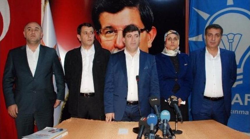 Davutoğlu, Diyarbakır&rsquo;da Patlamanın Olduğu Yerde Miting Yapacak