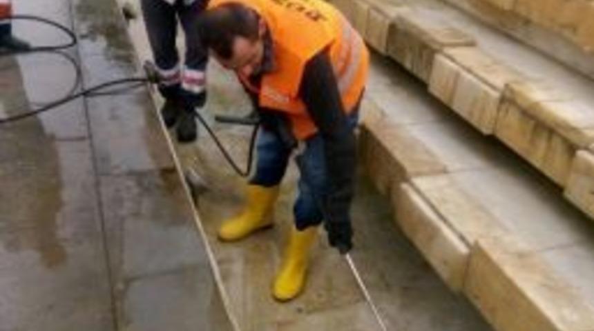 D&uuml;zce&rsquo;de Havuzlara Genel Bakım