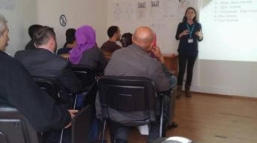 H&uuml;k&uuml;ml&uuml;lere &rsquo;aile İ&ccedil;i İletişim&rsquo; Anlatıldı