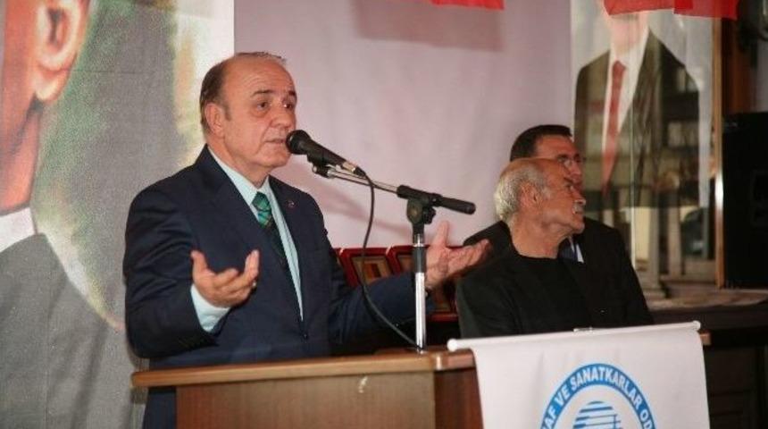 Ga&uuml;n Rekt&ouml;r&uuml; Coşkun&rsquo;a Gaziantep Gastronomisi&rsquo;ne Hizmet Plaketi