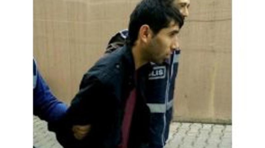 Yolcu Otob&uuml;s&uuml;nde 4 Kilo Esrar Ele Ge&ccedil;irildi