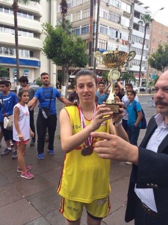 İkem Koleji Atletizmde De Birinci