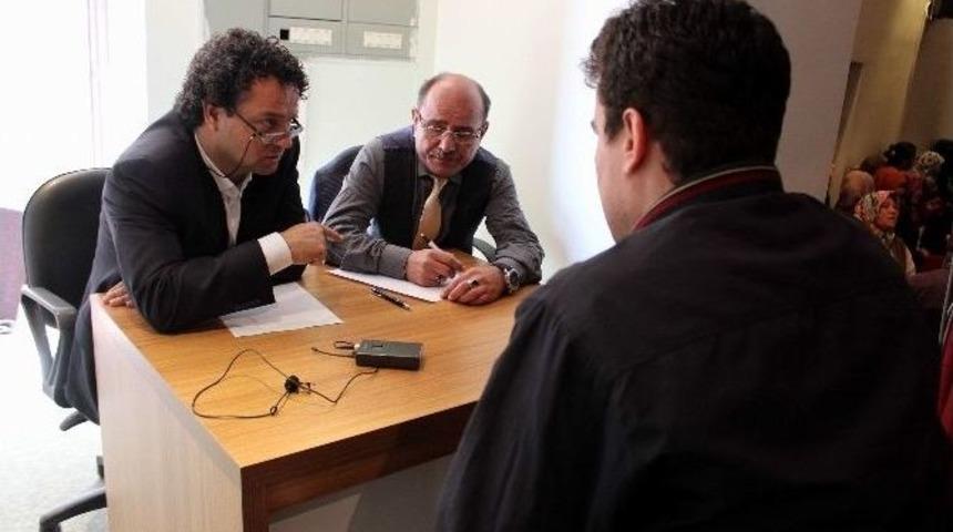 Hastanelerde Temizlik İş&ccedil;isi Olmak İ&ccedil;in Yarıştılar