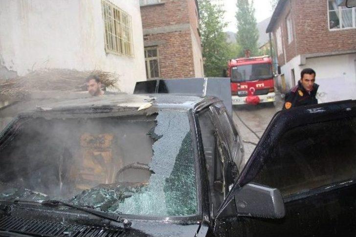 Yanan Otomobili İtfaiye Söndürdü G3