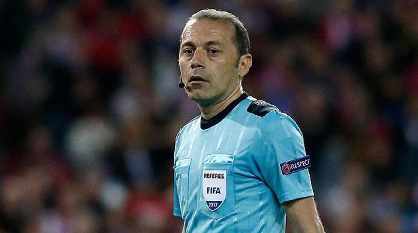 Galatasaray ile Akhisarspor arasında oynanacak S&uuml;per Kupa finalini C&uuml;neyt &Ccedil;akır y&ouml;netecek