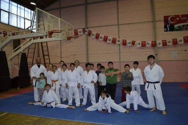 Alaplı Aktif Spor Kulübü Karate Takımı Yıldızlar Ligine Hazırlanıyor