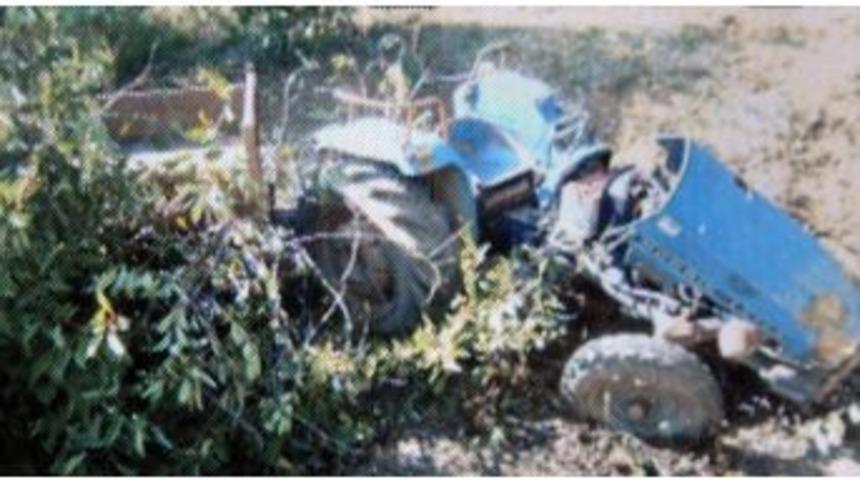 Bursa&rsquo;da Trakt&ouml;r Şarampole Yuvarlandı: 2 Yaralı