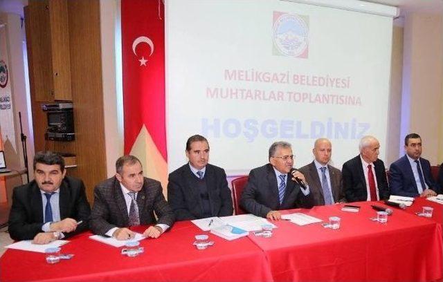 Büyükkılıç, Muhtarlar İle Buluştu