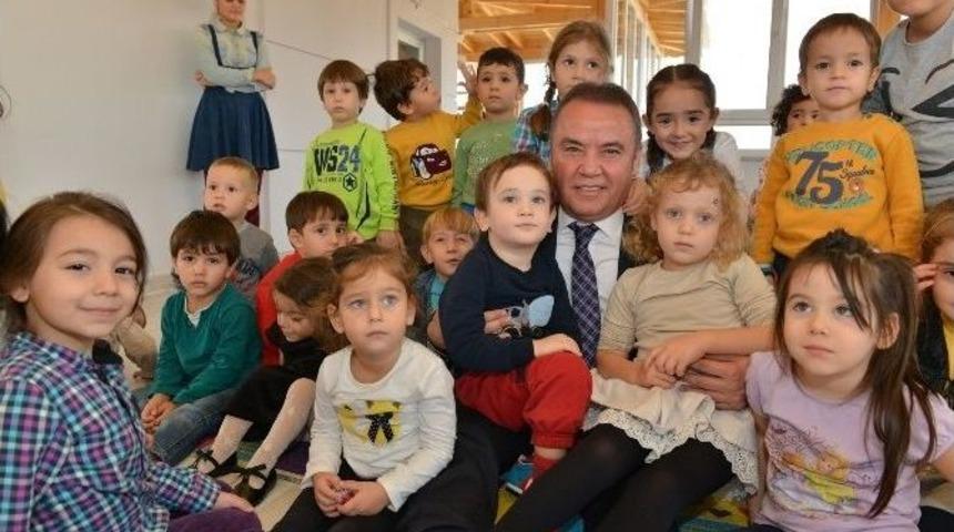 Konyaaltı &Ccedil;ocuk Kreşi&rsquo;nde &ldquo;cumhuriyet&rdquo; Coşkusu