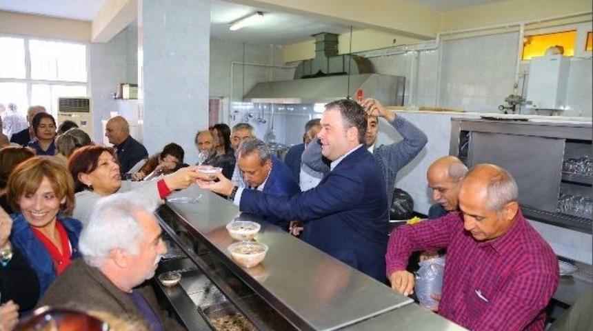 Aşureler Başkan Piriştina Ve Milletvekili &Ccedil;am&rsquo;dan