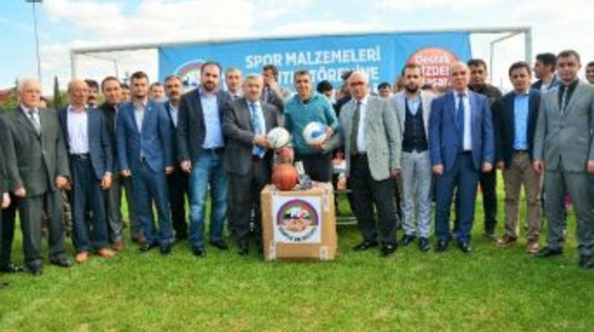 K&ouml;rfez Belediyesi&rsquo;nden Okullara Spor Yardımı