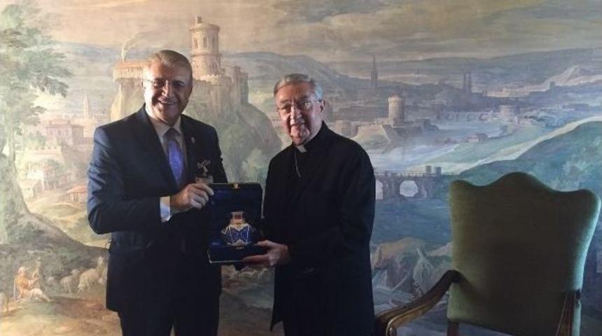 Vatikan Arşivleri İstanbul Aydın &Uuml;niversitesi&rsquo;nde