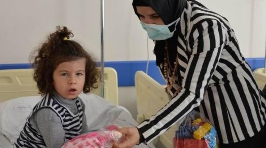 Sel&ccedil;uk Tıp&rsquo;a Ziyaret