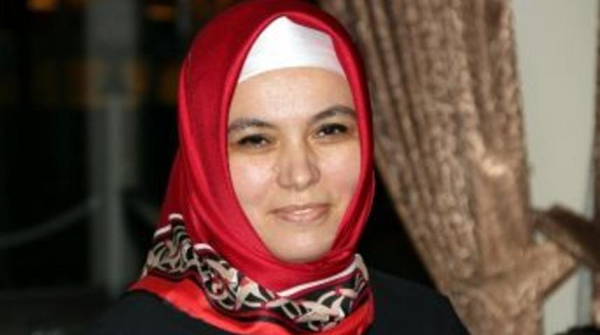 Hatice &Ouml;zgevrek: Cumhuriyet&rsquo;in 92. Yılını Kutlamanın Onur Ve Gururu Yaşıyoruz