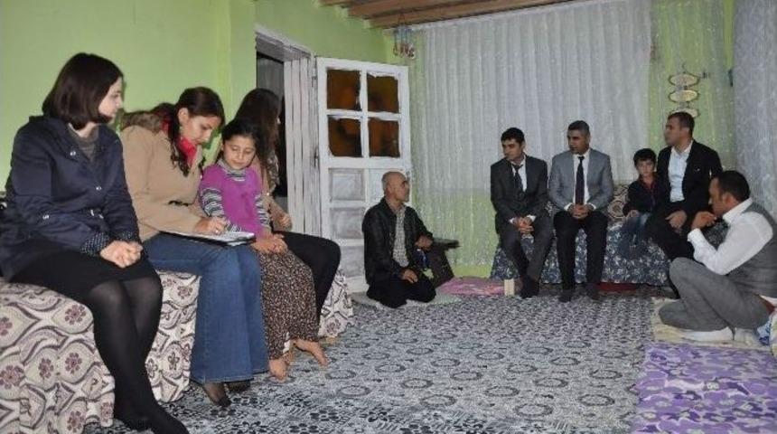 Tut Kaymakamı Aksu, &Ouml;ğrenci Velilerini Ziyaret Etti