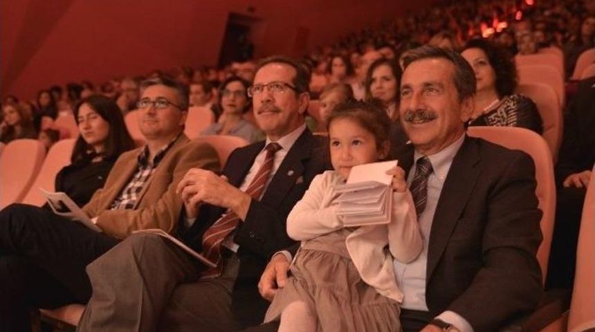 &Ccedil;ocuk Senfoni Orkestrası&rsquo;ndan Unutulmaz 29 Ekim Konseri