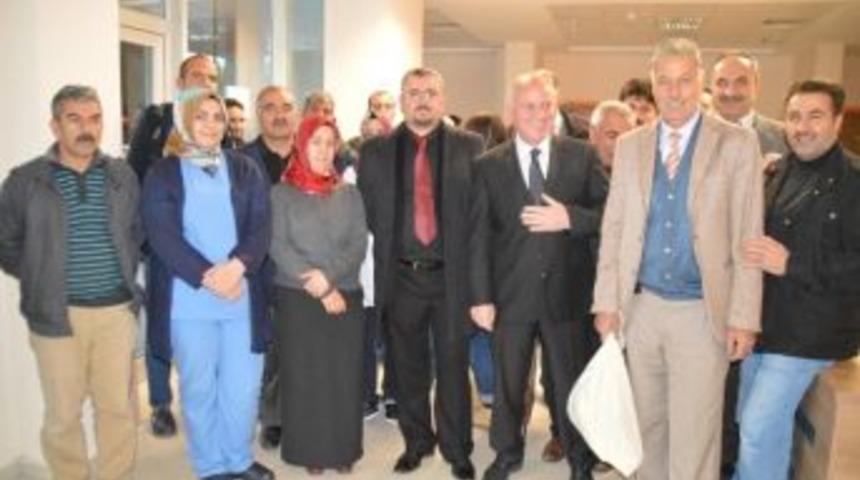 Eleşkirt’te Sağlık Çalışanları Terörü Lanetledi