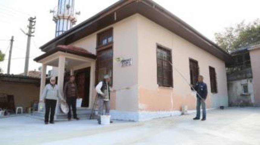 Sapanca Belediyesi&rsquo;nden Yeni Mahalle Camisine Bakım