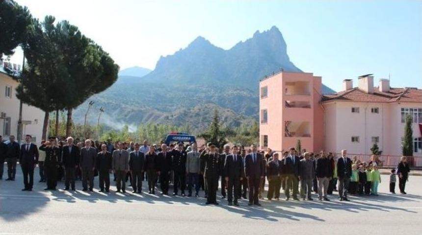 Sarıcakaya&rsquo;da 29 Ekim Kutlamaları &Ccedil;elenk Sunma İle Başladı