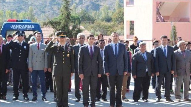 Sarıcakaya’da 29 Ekim Kutlamaları Çelenk Sunma İle Başladı