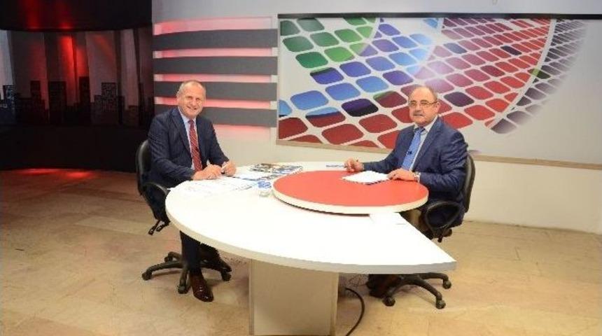 Başkan D&uuml;zce Tv&rsquo;de Hizmetleri Anlattı