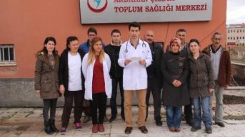 &Ccedil;ıldır&rsquo;da Sağlık &Ccedil;alışanları Ter&ouml;r&uuml; Lanetledi