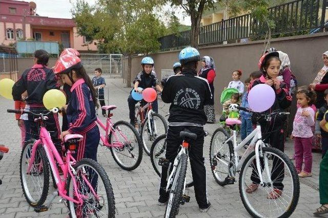 Hareketli Yaşam İçin Öğrencilere Bisiklet