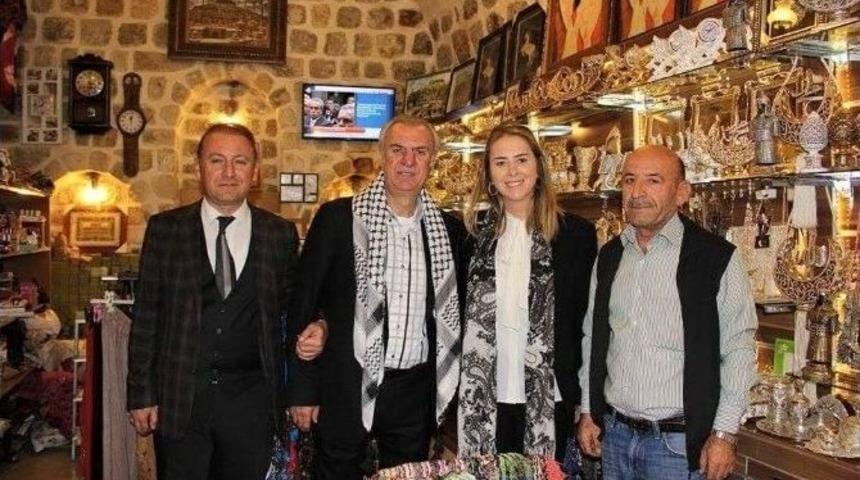 Ak Partili B&ouml;l&uuml;nmez &Ccedil;alışmalarını S&uuml;rd&uuml;r&uuml;yor