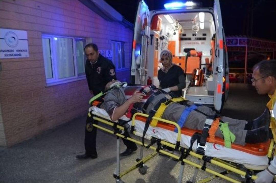 Jandarma Kavşağında Kaza: 1 Ağır 5 Yaralı