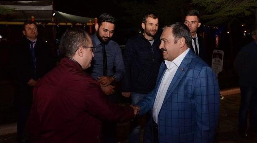 Bakan Eroğlu Afyonkarahisar&rsquo;da Gen&ccedil; İş Adamları İle Bir Araya Geldi