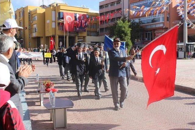 Cumhuriyet’in 92. Kuruluş Yıl Dönümü Tavşanlı’da Coşkuyla Kutlandı