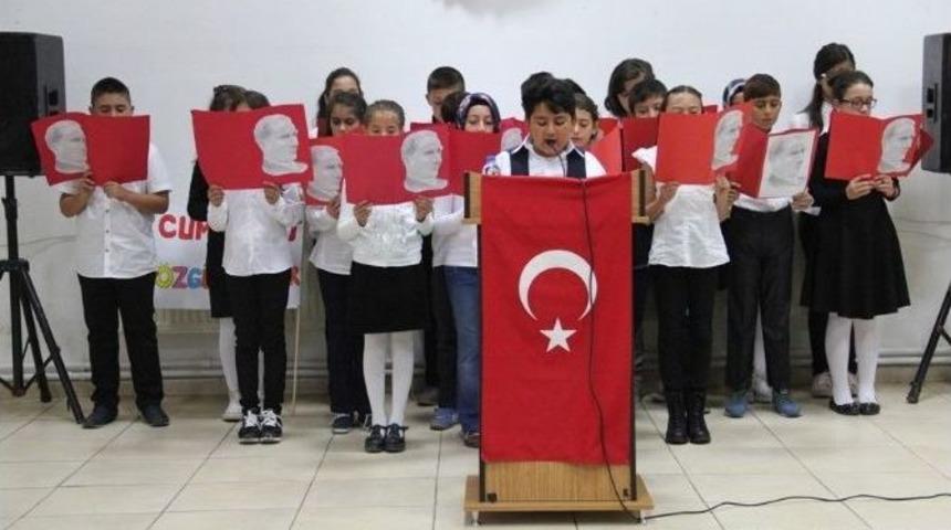 Cumhuriyet Bayramı, U&ccedil;hisar&rsquo;da Coşkuyla Kutlandı