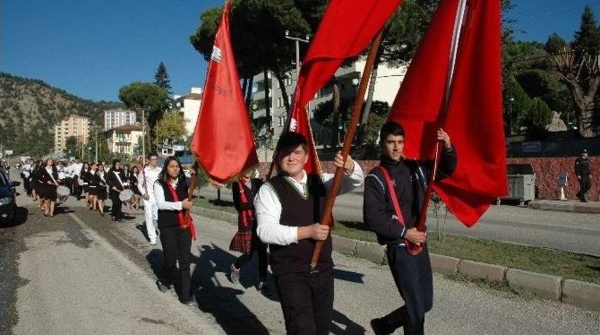 Cumhuriyet Bayramının 92. Yıl D&ouml;n&uuml;m&uuml; Han&ouml;n&uuml; İl&ccedil;esinde Coşkuyla Kutlandı