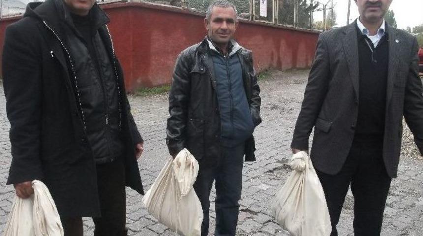 Sandık G&ouml;revlileri Oy Pusulalarını Teslim Aldı