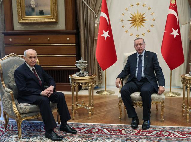 Cumhurbaşkanı Erdoğan, MHP Genel Başkanı Bahçeli’yi kabul etti 