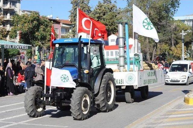 29 Ekim Cumhuriyet Bayramı Uşak’ta Coşkuyla Kutlandı