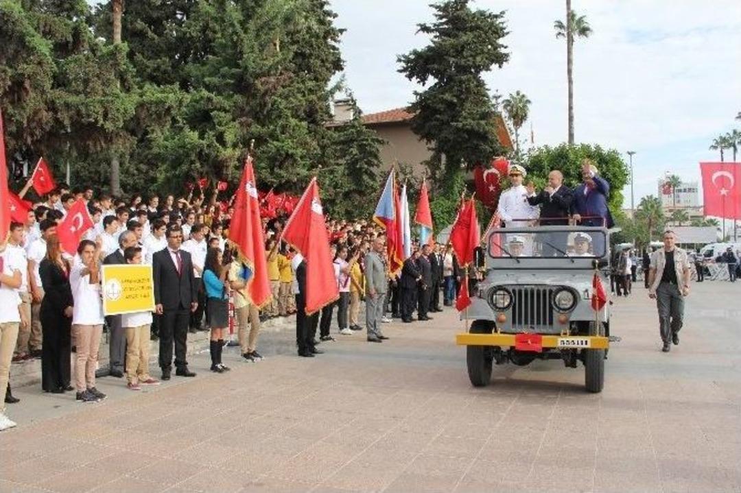 Mersin&rsquo;de Cumhuriyet Coşkusu