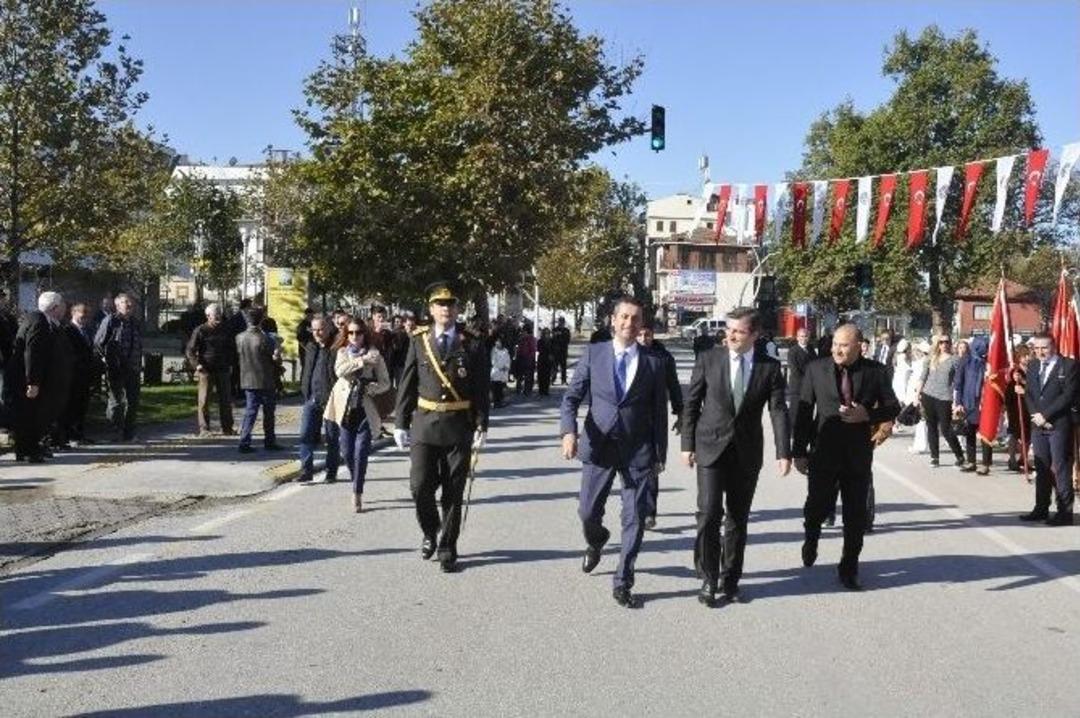 29 Ekim Cumhuriyet Bayramı Ak&ccedil;akoca&rsquo;da Coşkuyla Kutlandı