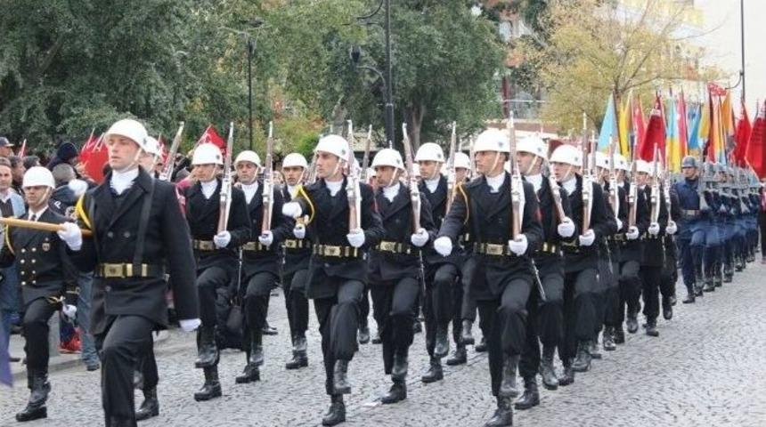 &Ccedil;anakkale&rsquo;de Cumhuriyet Bayramı Coşkuyla Kutlandı