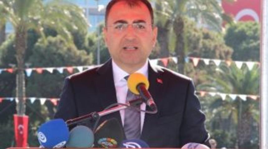 İzmir Valisi&rsquo;nden &rsquo;saldırı&rsquo; A&ccedil;ıklaması