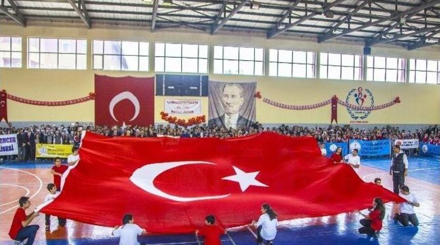 Ahlat&rsquo;ta Cumhuriyet Bayramı Kutlamaları