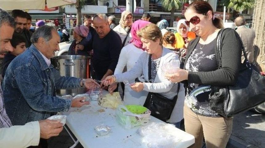 Torbalı&rsquo;da Cumhuriyet Aşurelerle Kutlandı