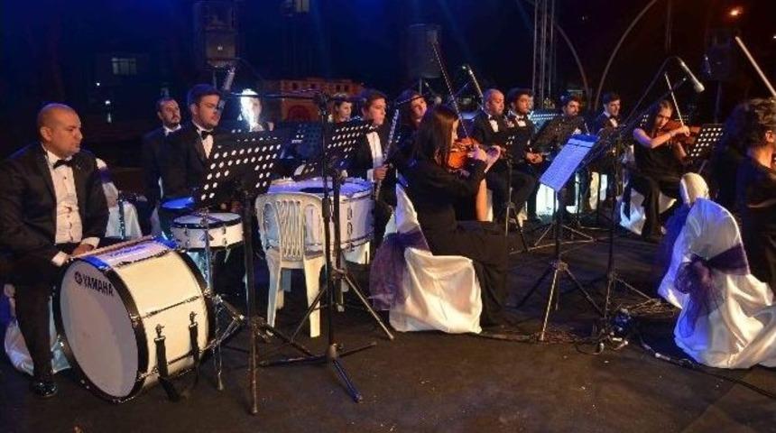 Kent Orkestrasından Fethiye&rsquo;de Cumhuriyet Konseri