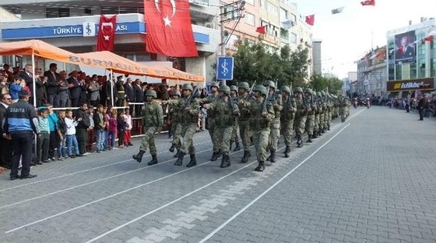 Burhaniye&rsquo;de Cumhuriyet Bayramı Coşkusu