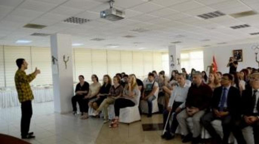 &rsquo;asla Yalnız Y&uuml;r&uuml;meyeceksin&rsquo; Projesi