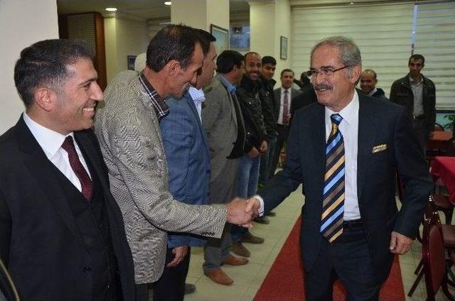 Chp Genel Başkan Yardımcısı Berberoğlu, Es Ağrılar Derneğini Ziyaret Etti