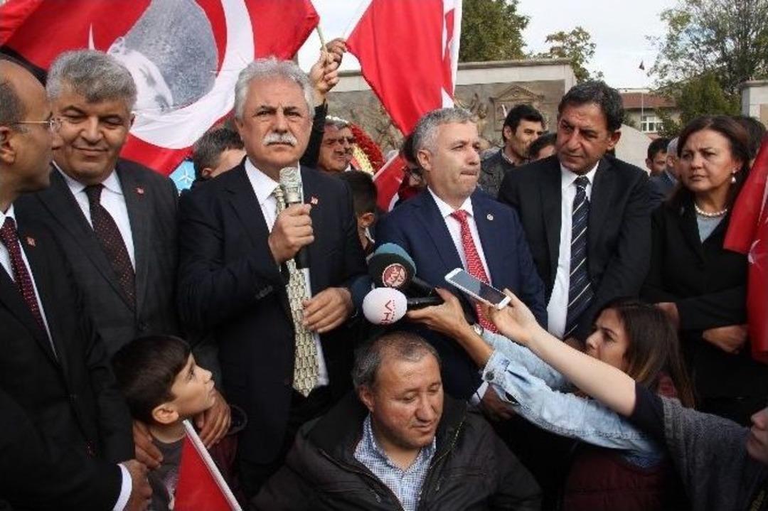 Chp 29 Ekim Cumhuriyet Bayramını Kartal Şehitliğinde Dualar Kutladı