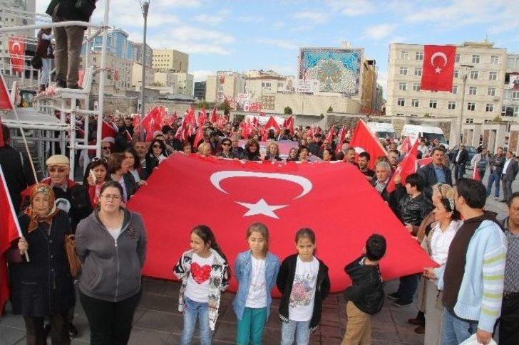 Chp 29 Ekim Cumhuriyet Bayramını Kartal Şehitliğinde Dualar Kutladı G3