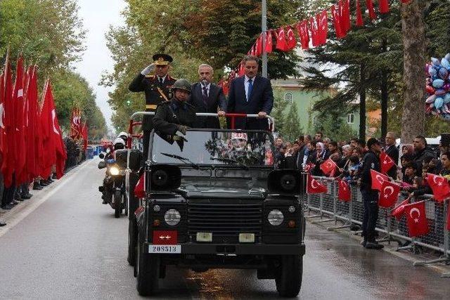 Malatya’da 29 Ekim Coşkuyla Kutlandı